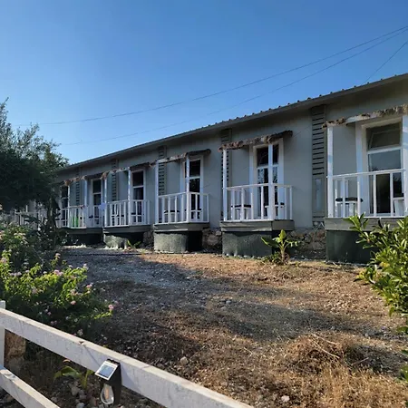 Ag Bed & Breakfast Dhërmi